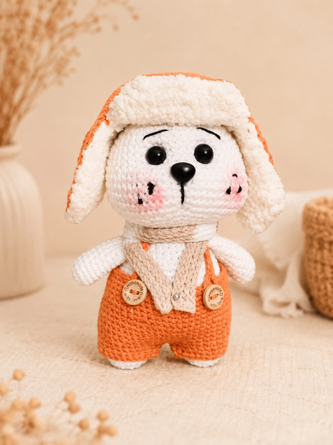 El Yapımı Amigurumi Kutup Ayısı  – Turuncu Şapkalı Sevimli Oyuncak